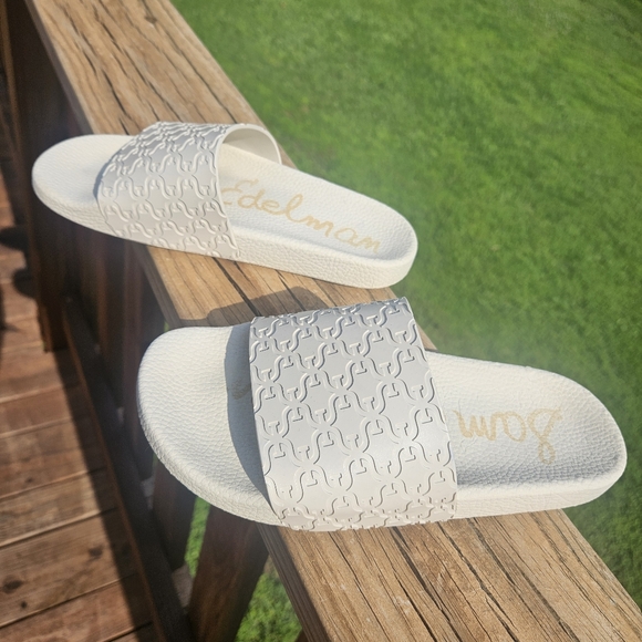 Sam Edelman Textured Rubber Slide Sandals - Picture 4 of 5